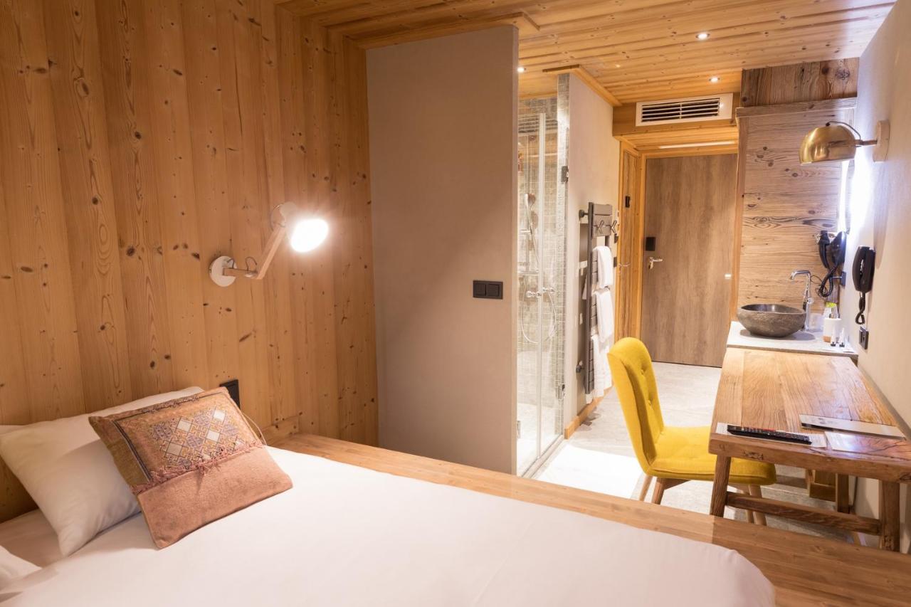 La Maison Rouge Chambery Exterior photo