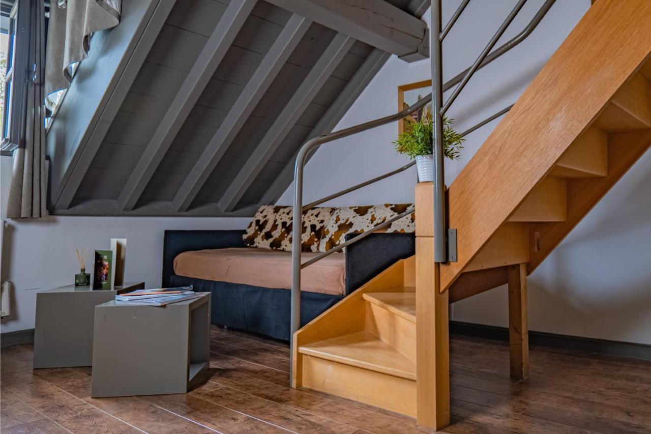 La Maison Rouge Chambery Exterior photo